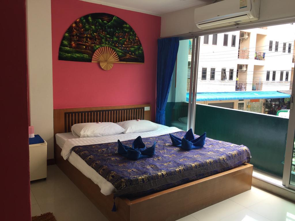 Dreams Guesthouse & Hostel Patong ภายนอก รูปภาพ