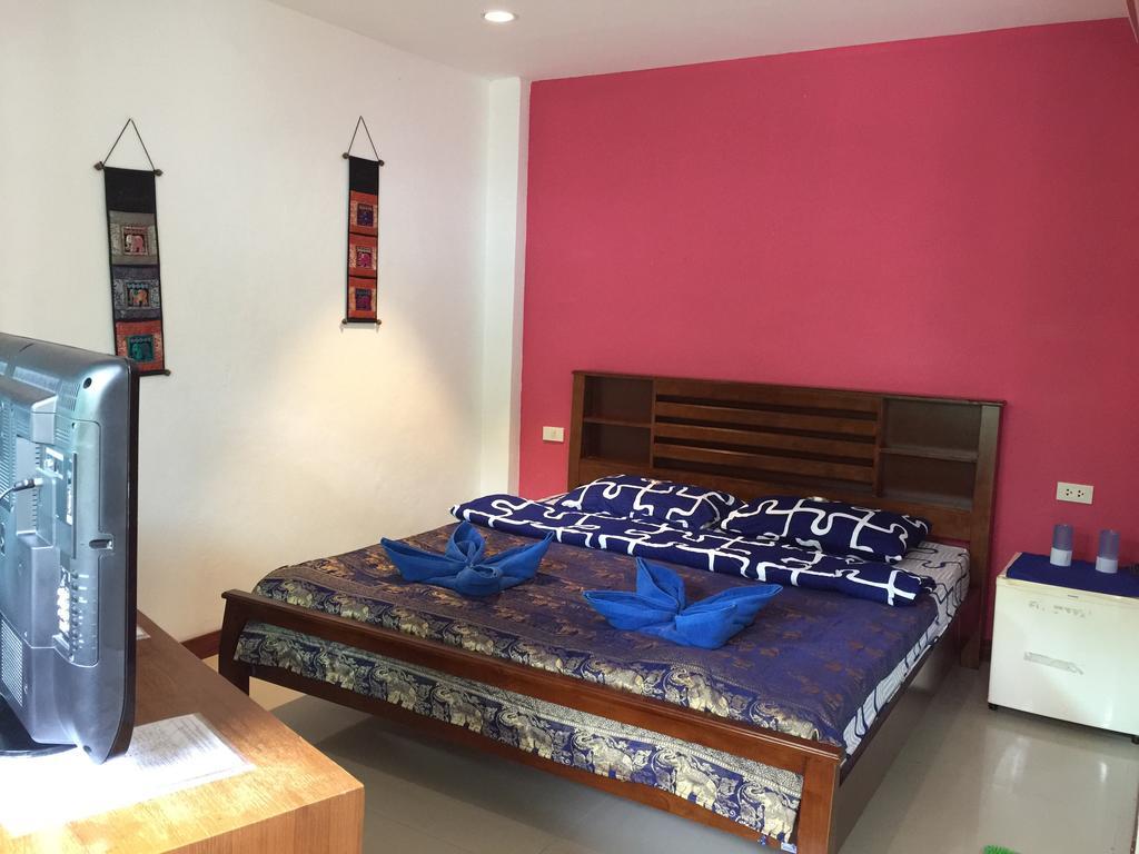 Dreams Guesthouse & Hostel Patong ภายนอก รูปภาพ