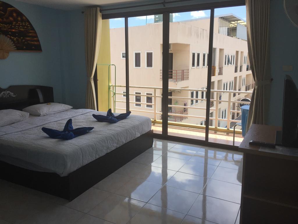 Dreams Guesthouse & Hostel Patong ภายนอก รูปภาพ