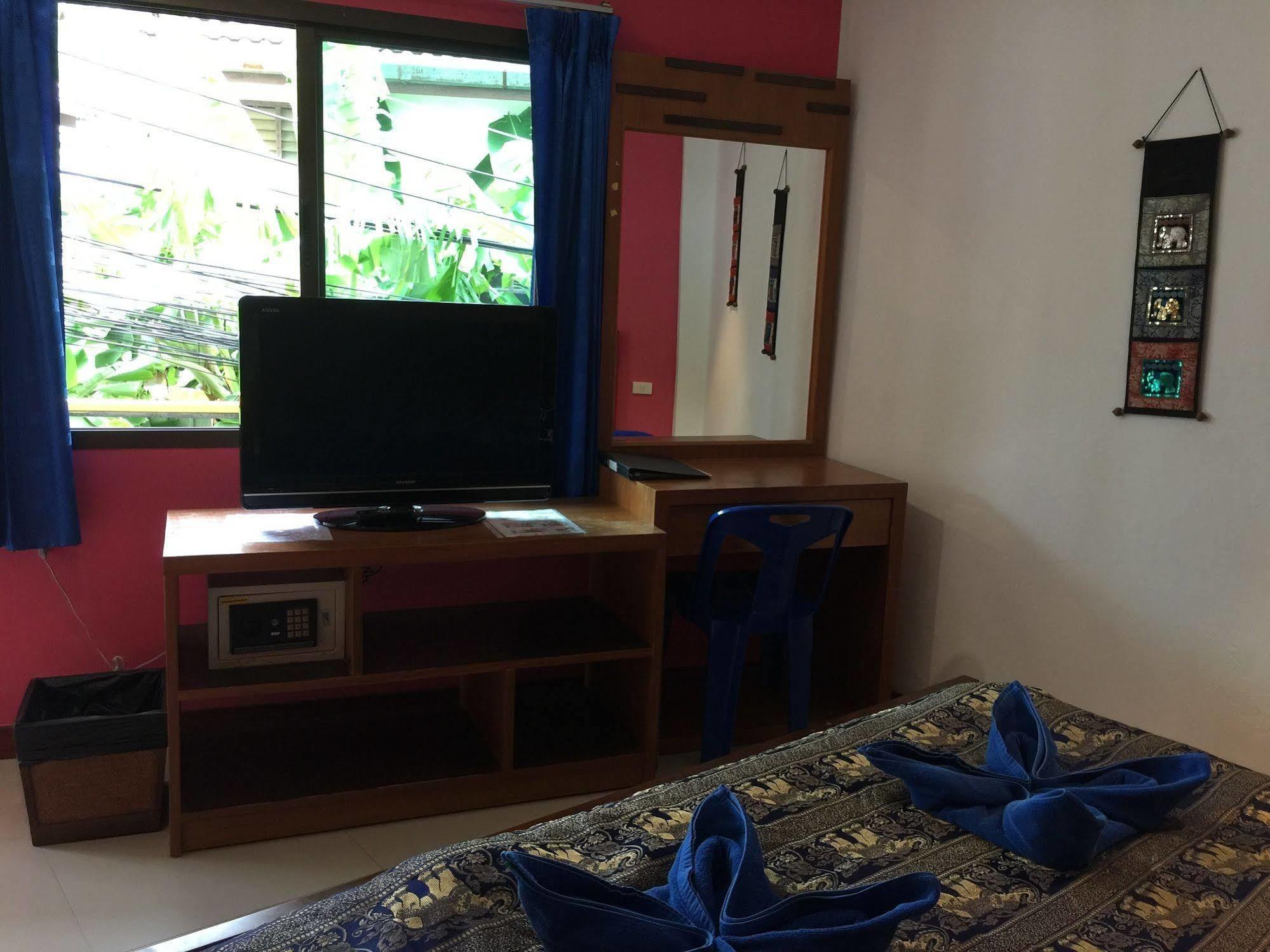 Dreams Guesthouse & Hostel Patong ภายนอก รูปภาพ