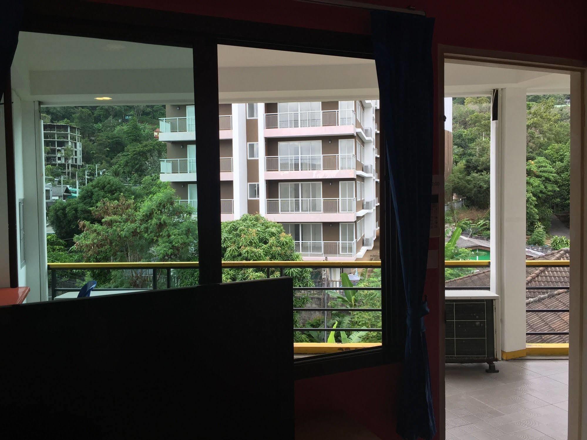 Dreams Guesthouse & Hostel Patong ภายนอก รูปภาพ